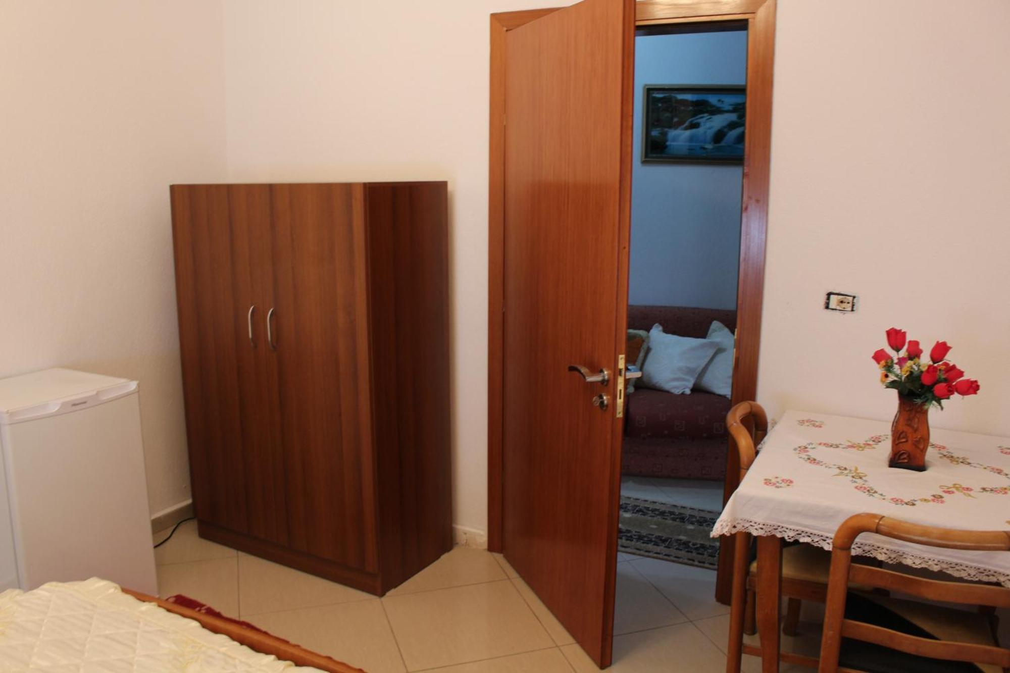 Vila Karagjozi Gjirokastër Exterior foto